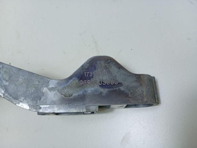 bontott CITROËN BERLINGO II Tartó Bak