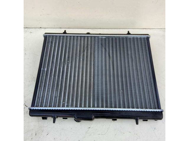 bontott CITROËN BERLINGO II Vízhűtő Radiátor (Klímás)