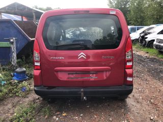 bontott CITROËN BERLINGO II Vonóhorog