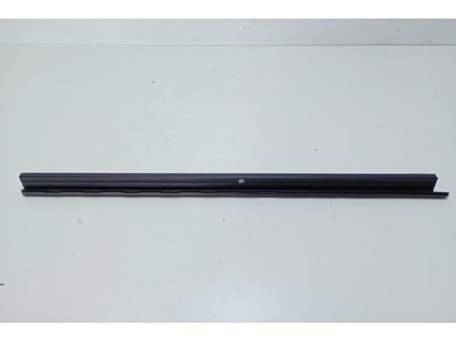 bontott CITROËN BERLINGO III Bal első Vízlehúzó Gumicsík