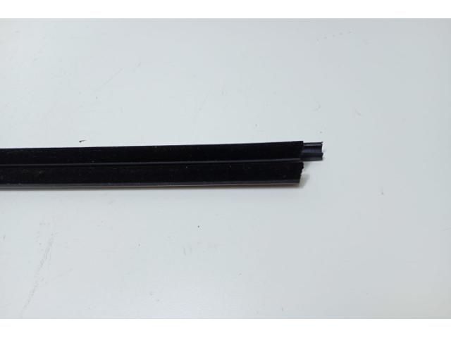 bontott CITROËN BERLINGO III Bal első Vízlehúzó Gumicsík