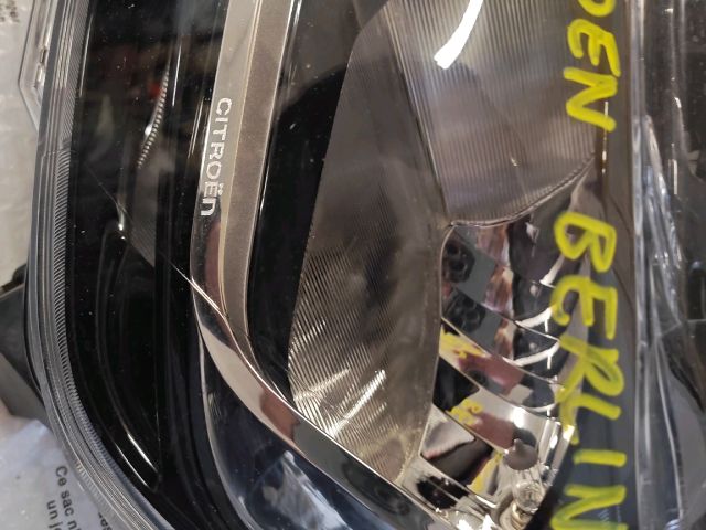 bontott CITROËN BERLINGO III Bal Fényszóró