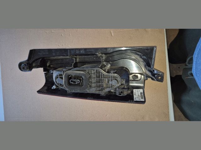 bontott CITROËN BERLINGO III Jobb Hátsó Lámpa