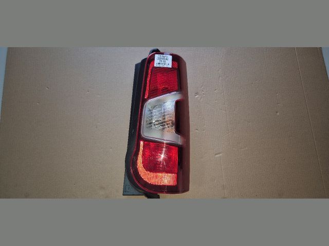 bontott CITROËN BERLINGO III Jobb Hátsó Lámpa