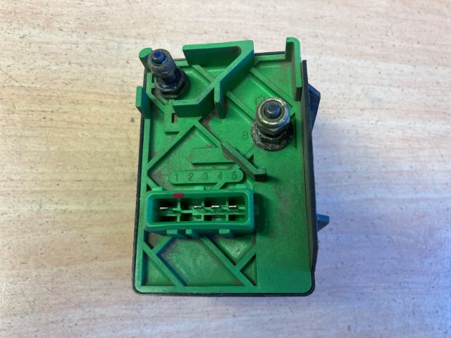 bontott CITROËN BERLINGO Izzító Relé