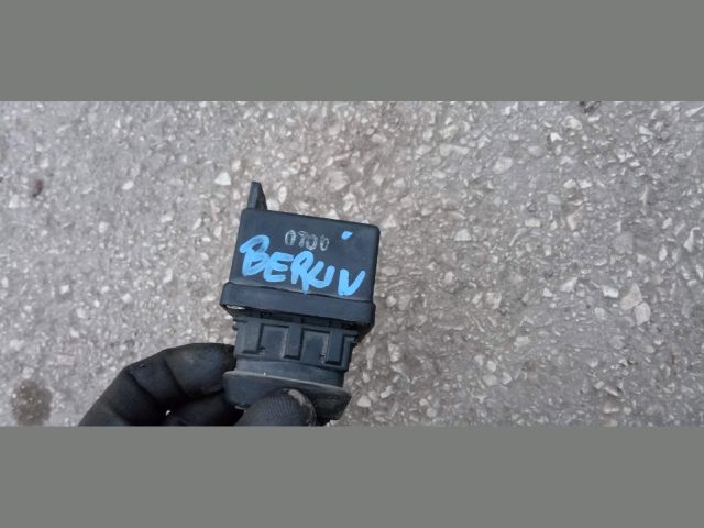 bontott CITROËN BERLINGO Izzító Relé