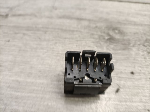 bontott CITROËN BERLINGO Jobb első Ablakemelő Kapcsoló