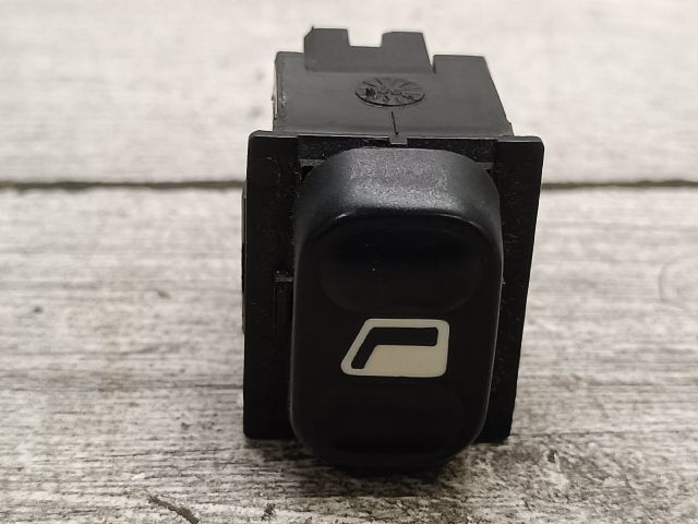 bontott CITROËN BERLINGO Jobb első Ablakemelő Kapcsoló