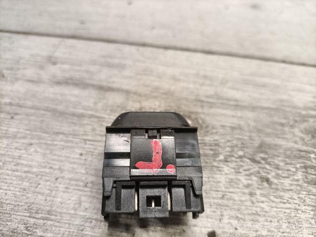 bontott CITROËN BERLINGO Jobb első Ablakemelő Kapcsoló