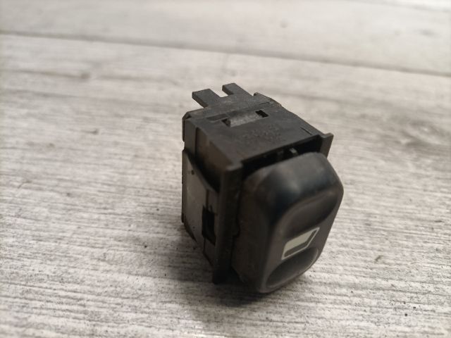 bontott CITROËN BERLINGO Jobb első Ablakemelő Kapcsoló