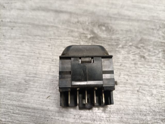 bontott CITROËN BERLINGO Jobb első Ablakemelő Kapcsoló