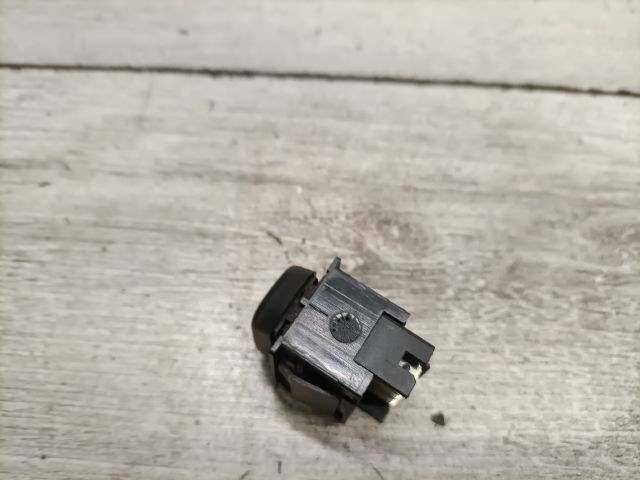 bontott CITROËN BERLINGO Jobb első Ablakemelő Kapcsoló