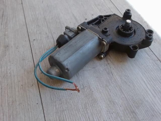 bontott CITROËN BERLINGO Jobb első Ablakemelő Motor