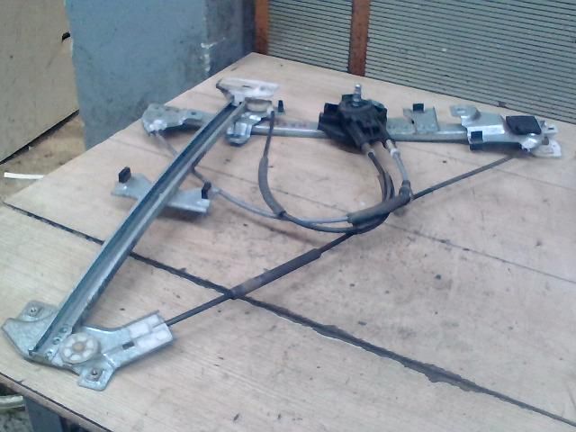 bontott CITROËN BERLINGO Jobb első Ablakemelő Szerkezet (Mechanikus)