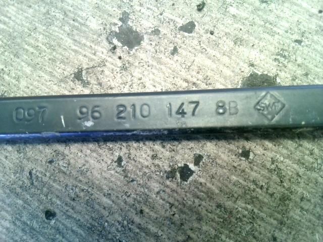 bontott CITROËN BERLINGO Jobb első Ablaktörlő Kar