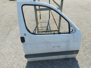 bontott CITROËN BERLINGO Jobb első Ajtó (Részeivel)