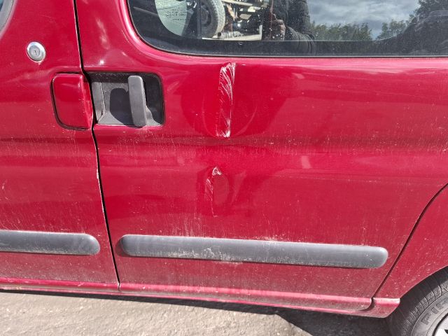 bontott CITROËN BERLINGO Jobb első Ajtó (Részeivel)