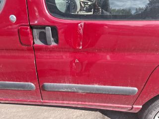 bontott CITROËN BERLINGO Jobb első Ajtó (Részeivel)