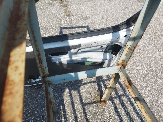 bontott CITROËN BERLINGO Jobb első Ajtó (Részeivel)