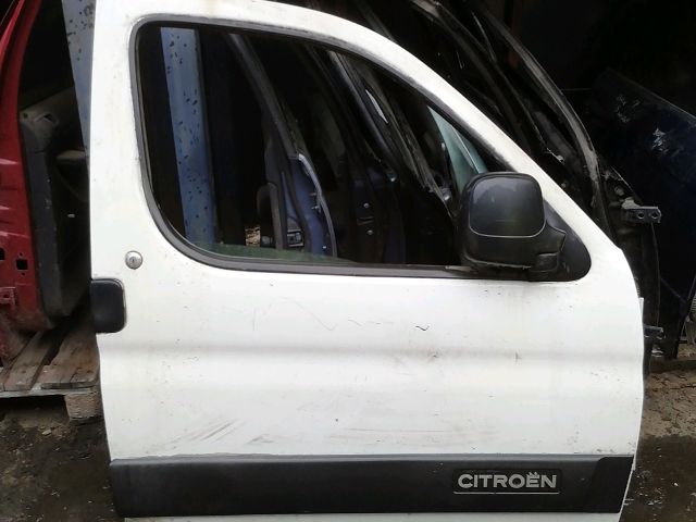 bontott CITROËN BERLINGO Jobb első Ajtó (Részeivel)