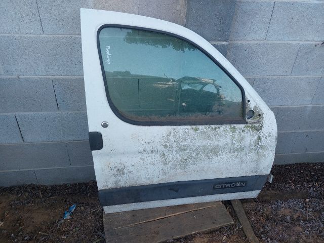 bontott CITROËN BERLINGO Jobb első Ajtó (Részeivel)