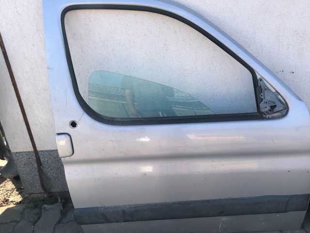 bontott CITROËN BERLINGO Jobb első Ajtó (Üres lemez)