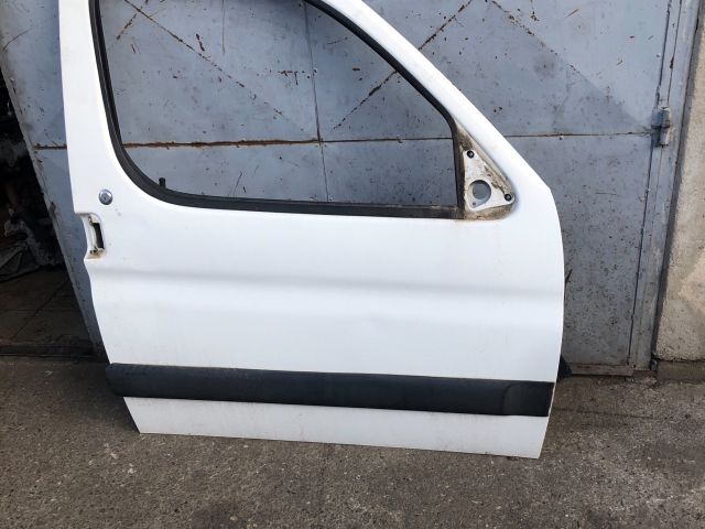 bontott CITROËN BERLINGO Jobb első Ajtó (Üres lemez)