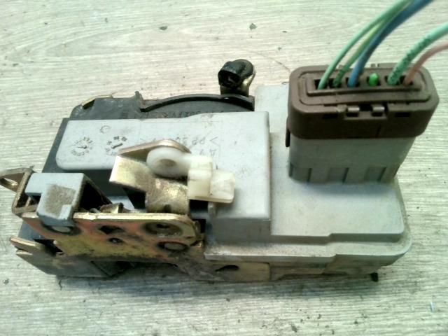 bontott CITROËN BERLINGO Jobb első Ajtózár