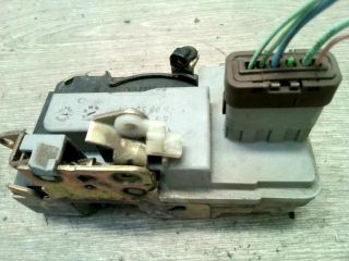 bontott CITROËN BERLINGO Jobb első Ajtózár