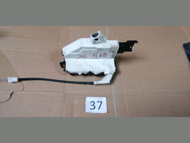 bontott CITROËN BERLINGO Jobb első Ajtózár