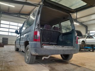 bontott CITROËN BERLINGO Jobb első Belső Küszöb Burkolat