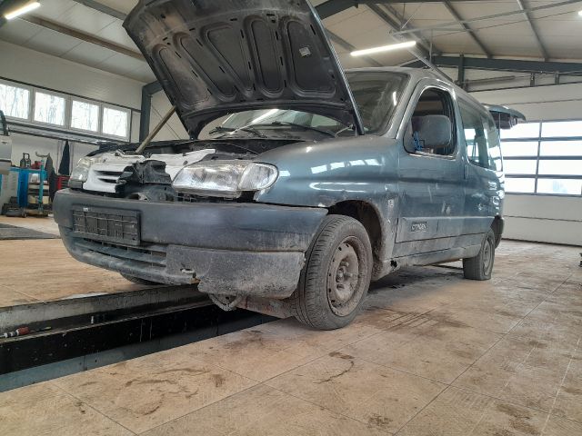 bontott CITROËN BERLINGO Jobb első Belső Küszöb Burkolat