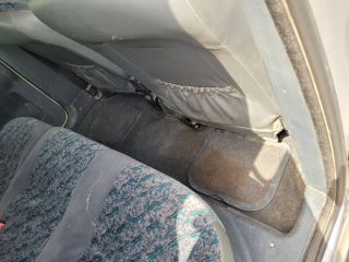 bontott CITROËN BERLINGO Jobb első Dobbetét (Kerékjárati, Műanyag)