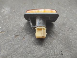 bontott CITROËN BERLINGO Jobb első Sárvédő Irányjelző