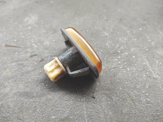 bontott CITROËN BERLINGO Jobb első Sárvédő Irányjelző