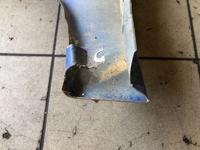 bontott CITROËN BERLINGO Jobb első Sárvédő