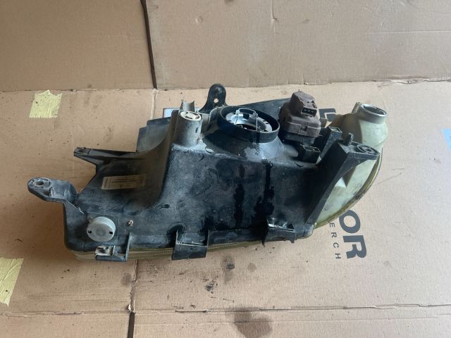 bontott CITROËN BERLINGO Jobb Fényszóró