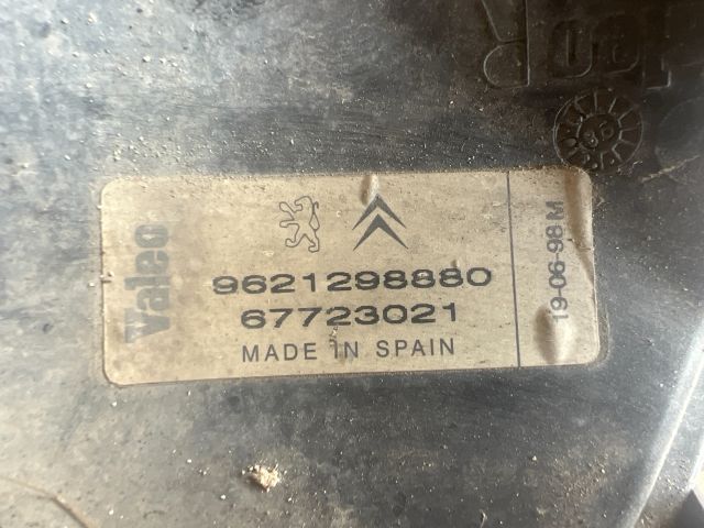 bontott CITROËN BERLINGO Jobb Fényszóró