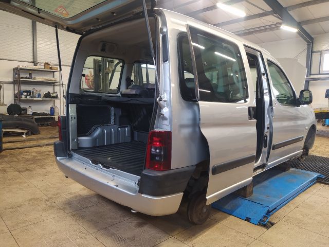 bontott CITROËN BERLINGO Jobb hátsó Csomagtér Burkolat (Műanyag)