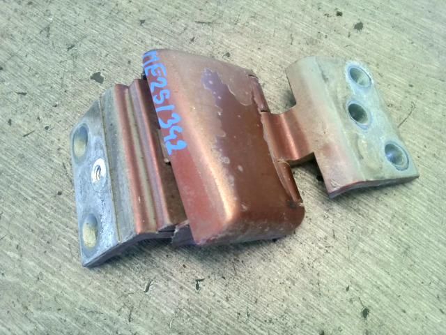 bontott CITROËN BERLINGO Jobb hátsó Felső Zsanér