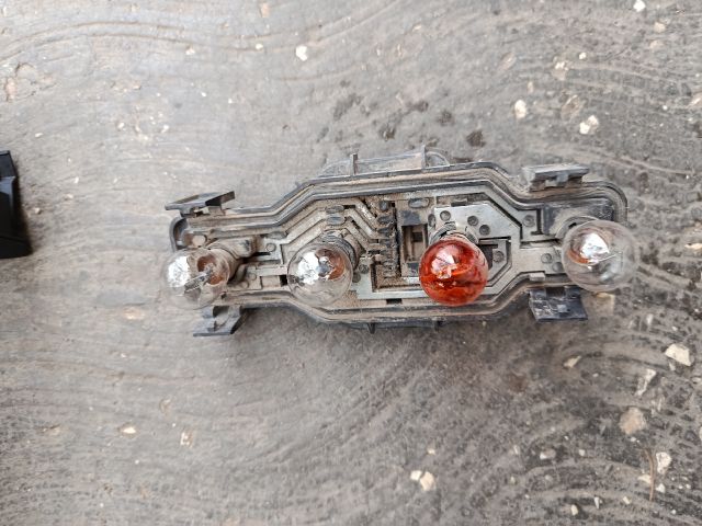 bontott CITROËN BERLINGO Jobb Hátsó Lámpa Foglalat