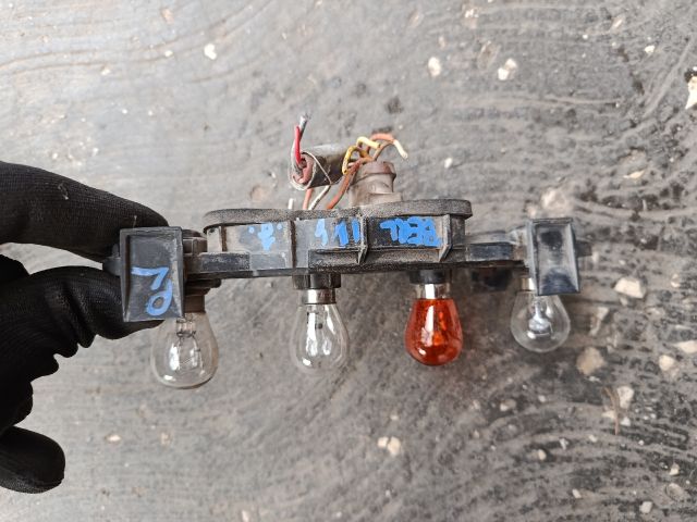 bontott CITROËN BERLINGO Jobb Hátsó Lámpa Foglalat