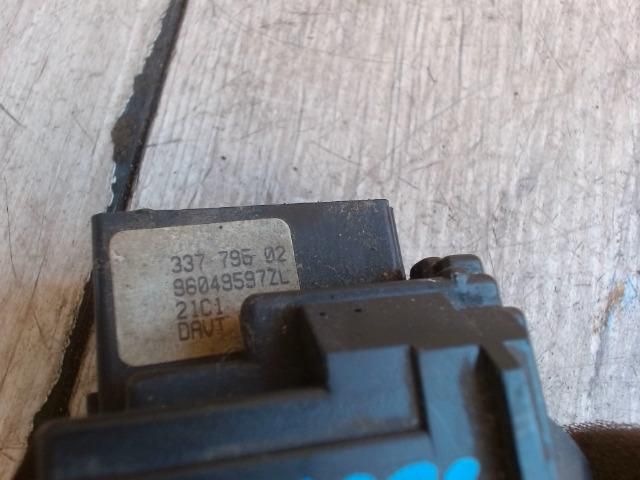 bontott CITROËN BERLINGO Jobb Kormánykapcsoló Ablaktörlő