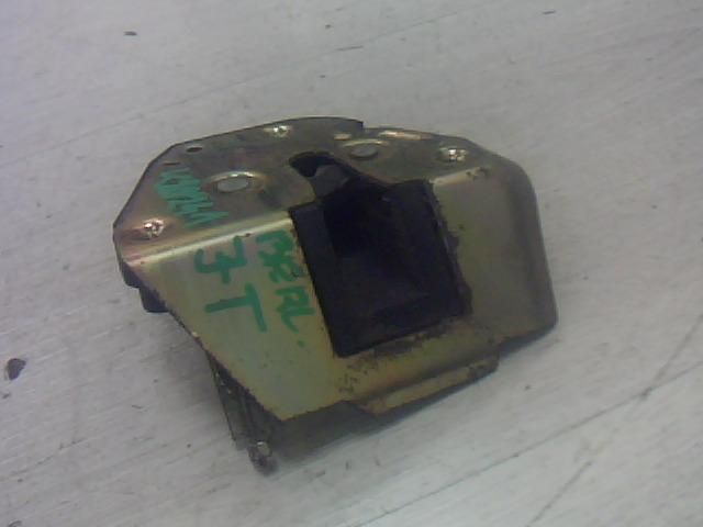 bontott CITROËN BERLINGO Jobb Tolóajtó Zárszerkezet