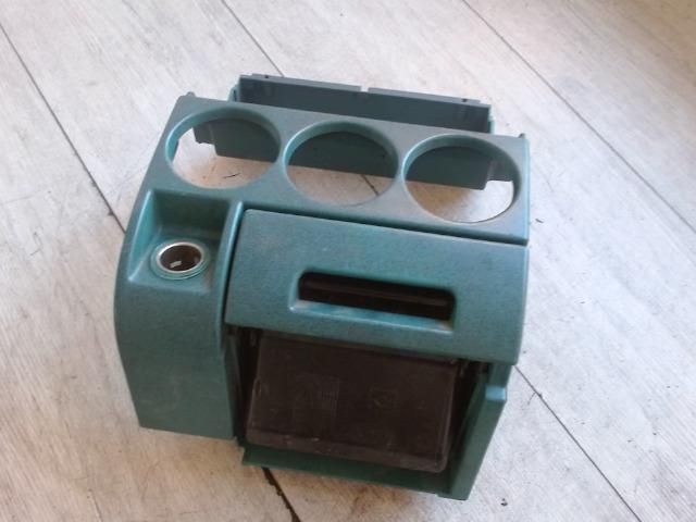 bontott CITROËN BERLINGO Középkonzol Keret