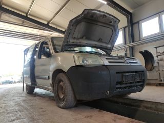 bontott CITROËN BERLINGO Motorháztető Nyitó Bowden