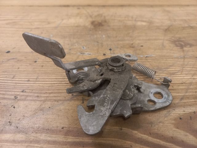 bontott CITROËN BERLINGO Motorháztető Zárszerkezet