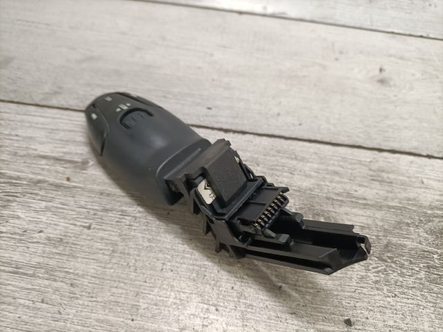 bontott CITROËN BERLINGO Rádió / CD Kapcsoló