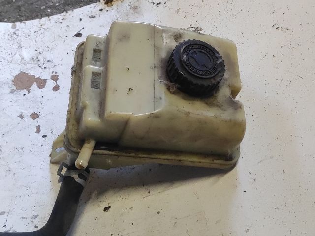 bontott CITROËN BERLINGO Szervóolaj Tartály