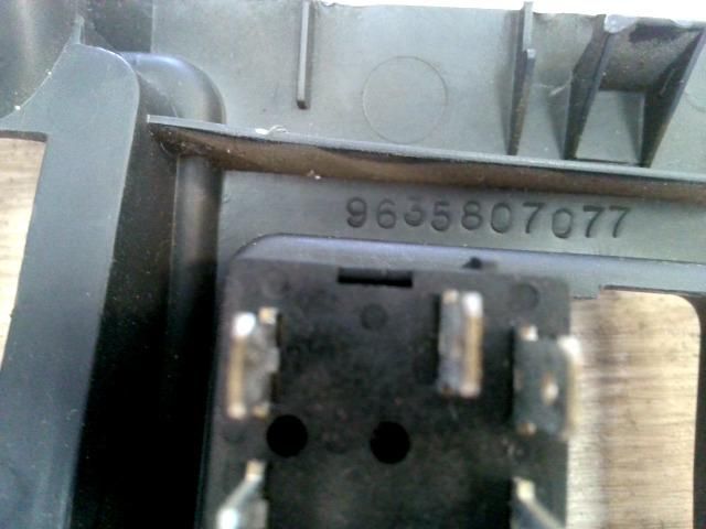 bontott CITROËN BERLINGO Tükör Kapcsoló